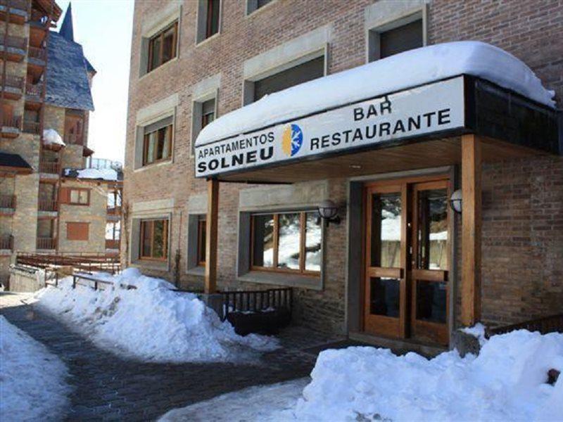 Apartamentos Solneu Baqueira Beret Bagian luar foto