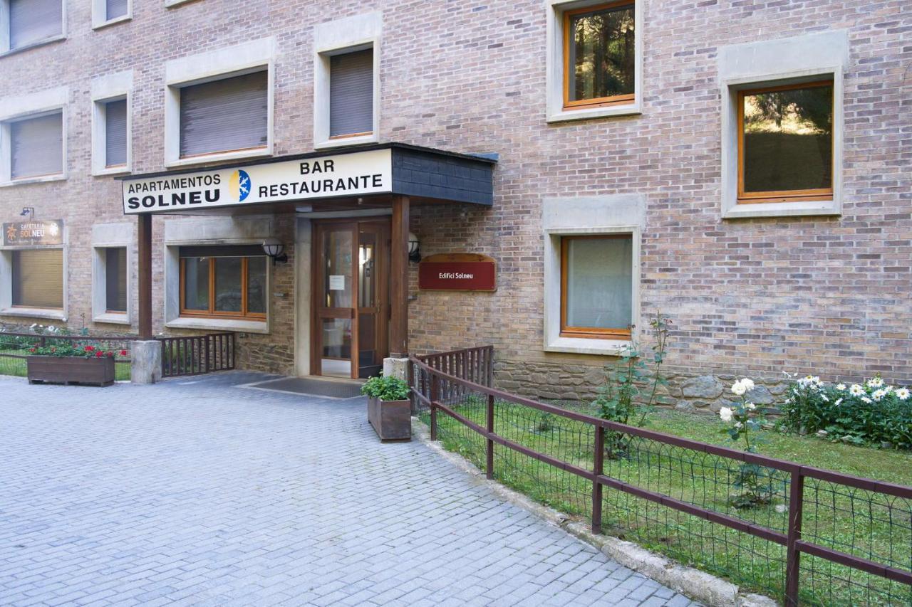 Apartamentos Solneu Baqueira Beret Bagian luar foto