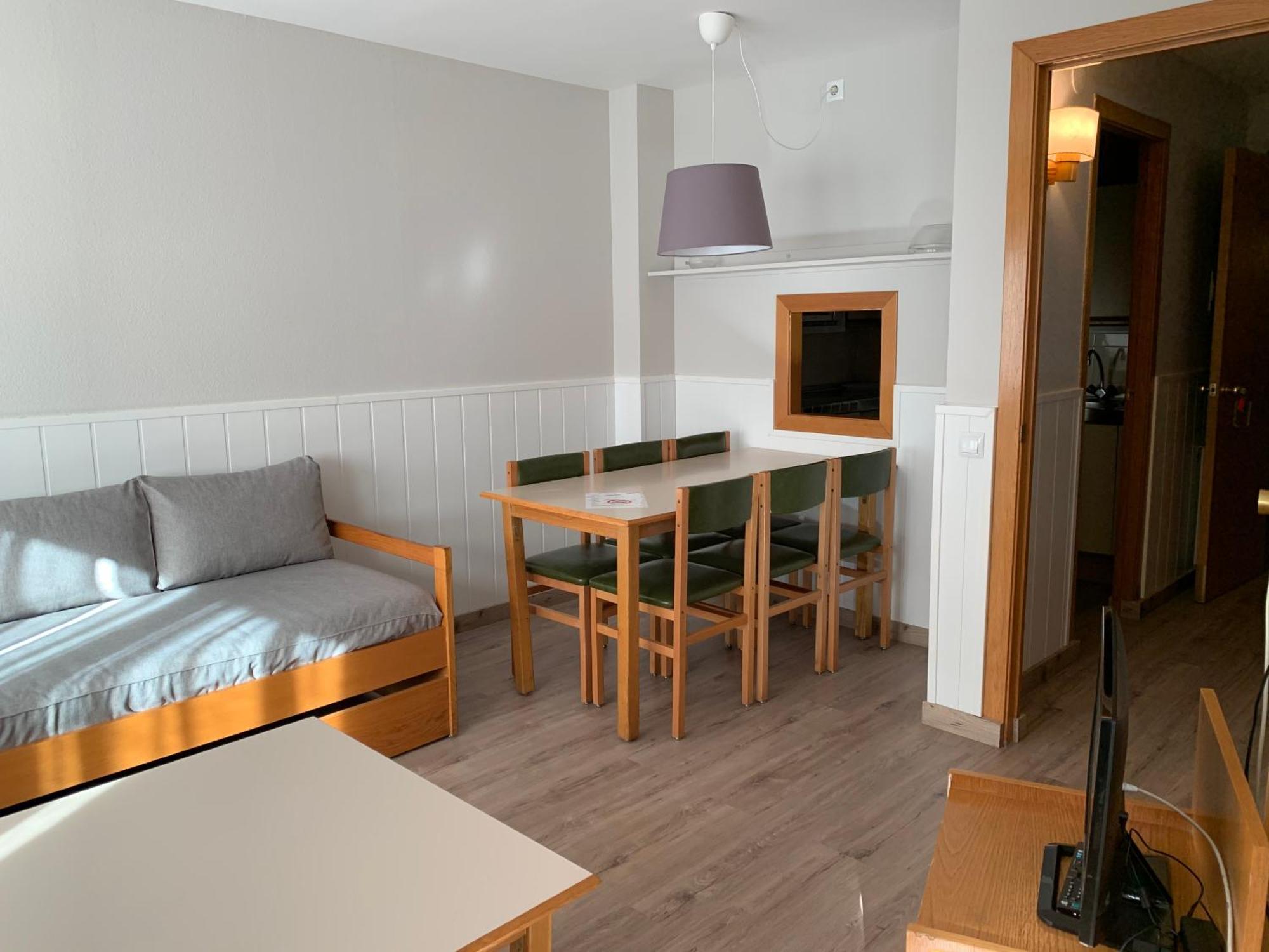 Apartamentos Solneu Baqueira Beret Bagian luar foto