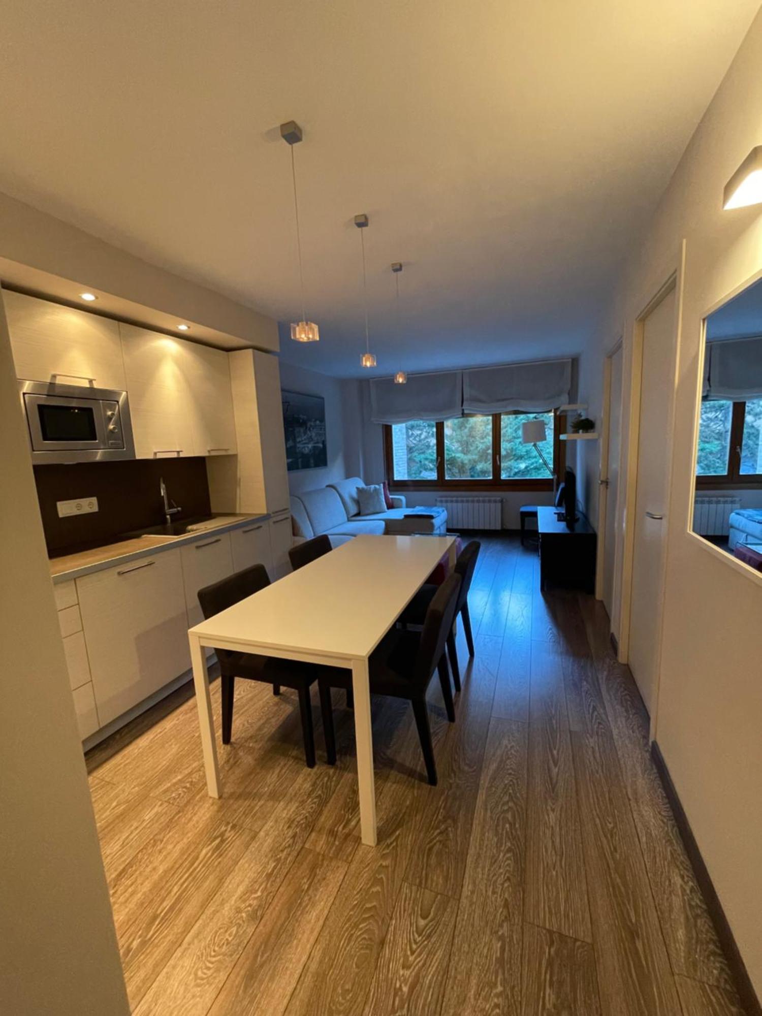 Apartamentos Solneu Baqueira Beret Bagian luar foto